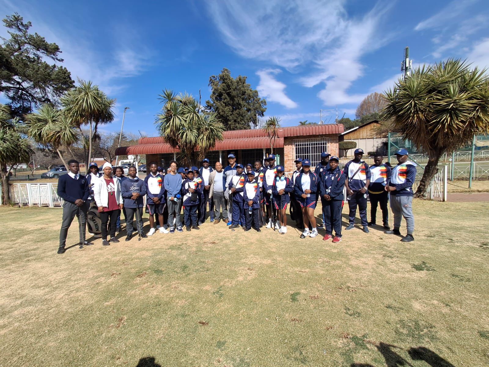 Junior golfers gathering at Observatory